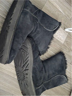 Women's UGG Black Ankle Boots & Booties Size 9